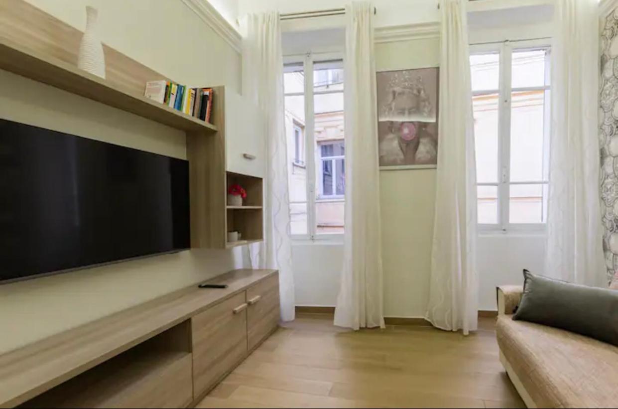 Apartment Celebrity House *